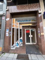 Location Local commercial à Avenida compostilla 2. Cafetería en alquiler y venta