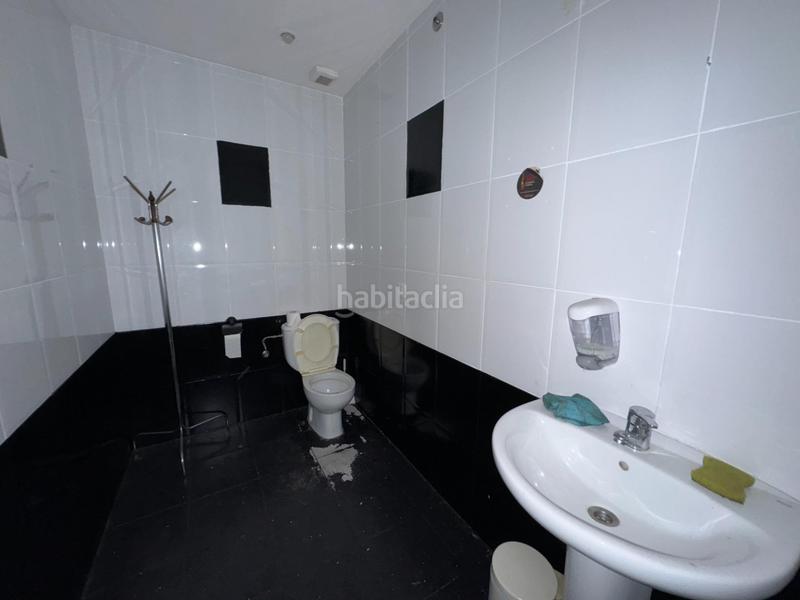 Foto 07037617-e6ad-40a5-b634-5018f478c7ca. Rent business premise in avenida compostilla 2 in Ponferrada