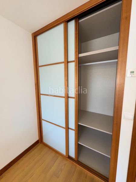 Foto e7d43830-59bb-42a8-901a-6842c3c1d5b1. Dúplex a calle msp 6 a Centro Ponferrada