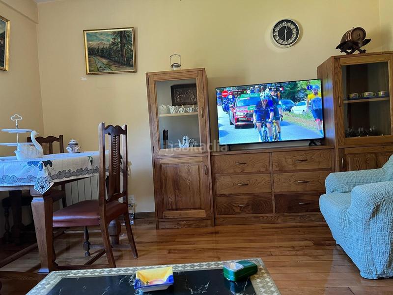 Foto f69e1387-0244-4132-9aef-039a9999f7b9. Haus mit heizung parking in Vega de Valcarce