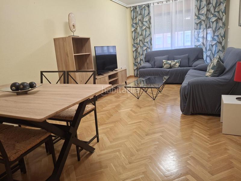 Foto 1e10fcd5-c80c-403c-9caf-c1f805221cf1. Miete etagenwohnung in Zona Alta Ponferrada