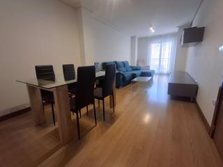 Pis a Centro. Venta amplio y moderno piso en el corazón de ponferrada