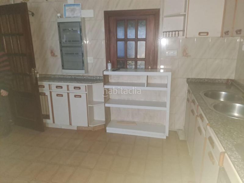 Foto 5627130b-bae9-4cf0-9bff-9c916c529efc. Lloguer local comercial a Carracedelo