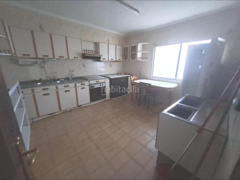 Foto 9ddb1ed1-e38c-4c49-bc87-c30759520b19. Lloguer local comercial a Carracedelo