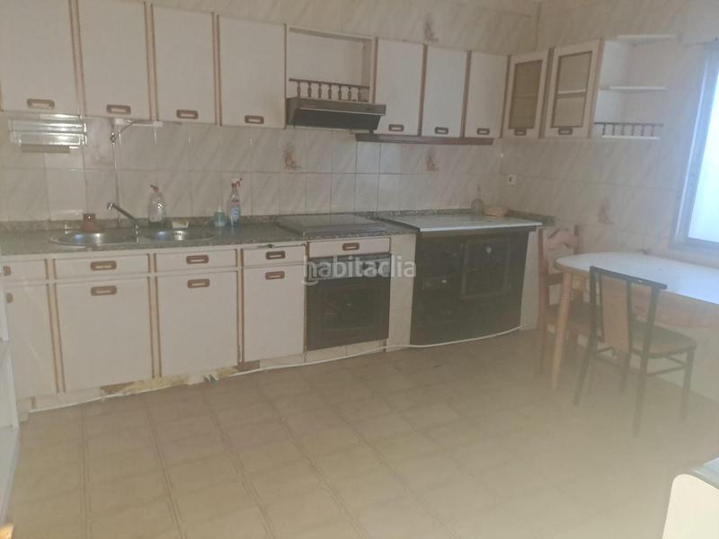 Foto a1119aae-348d-4707-a0b2-360c34a21a2b. Lloguer local comercial a Carracedelo