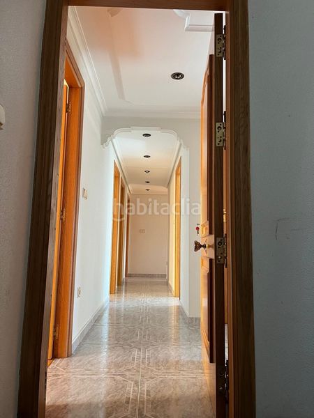 Foto 423b6b3b-73c7-46c1-9ac7-8937fd152035. Casa amb aparcament a Cuatro Vientos Ponferrada
