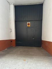 Alquiler Parking coche en Zona Alta. Venta o alquiler plaza de parking en ponferrada, zona alta.