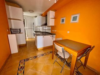 Apartment in Calle camino santiago 27. Apartamento en el centro con garaje