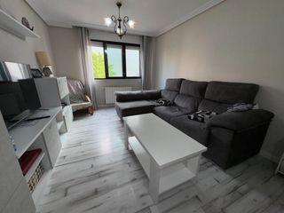 Appartamento in Zona Alta. Venta amplio y reformado piso con local comercial en ponferrada