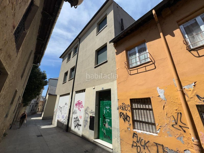 Foto 7c1c1198-af9e-4c0f-a2b7-f283f64d63f2. Edifici a Zona Alta Ponferrada