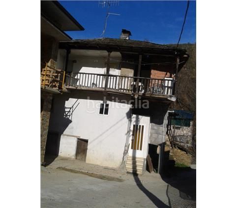 Foto 90d6b0b1-194e-45b3-bc70-7bb62ede1fb9. Casa a Congosto