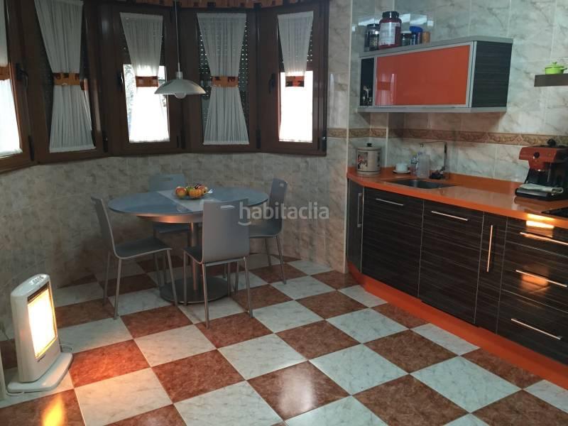 Foto 1af36fbf-5e43-42b3-b58b-d175294333a9. Chalet with heating pool in Flores de Sil - La Placa Ponferrada