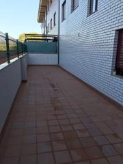 Appartement à Zona Alta. Bonito piso con terraza de 40 m.