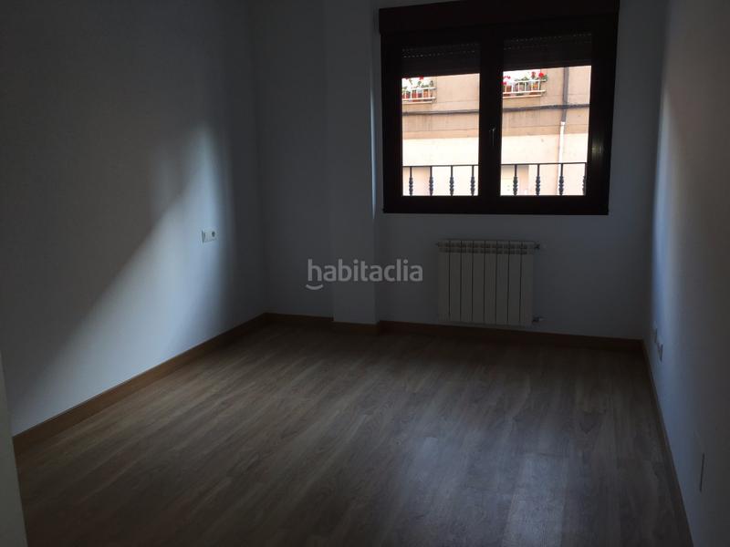 Foto e9f119a5-b8d2-4a11-803b-40723837eefd. Piso bonito piso con terraza de 40 m. en Zona Alta Ponferrada