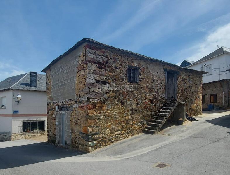 Foto 46a073f8-4cce-402d-8112-0d98a9f3e68c. Casa  para reformar con bodega en Castropodame