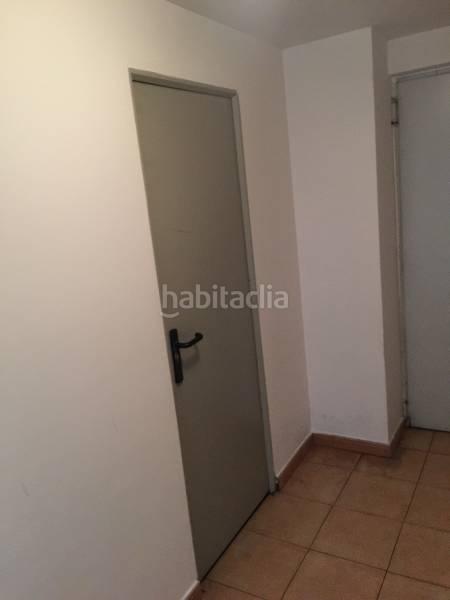 Foto 485a6ce1-3cbc-471d-8c7e-81341ae51d54. Local comercial local en venta rosaleda en Centro Ponferrada