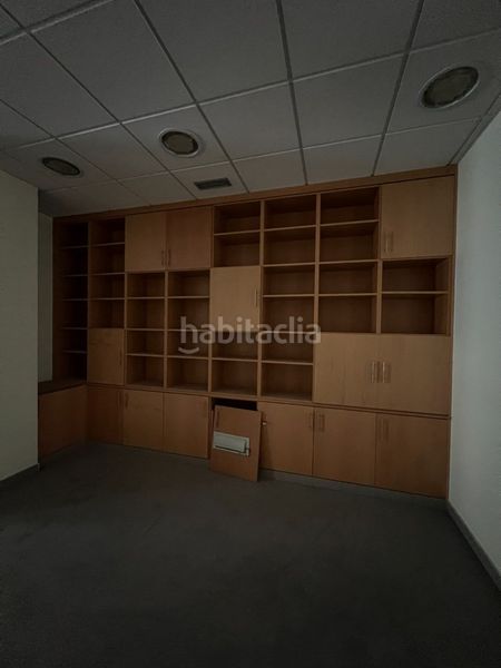 Foto 9b202d85-d8dc-4a0d-b37a-096cd4c7b5e1. Local comercial a Centro Ponferrada