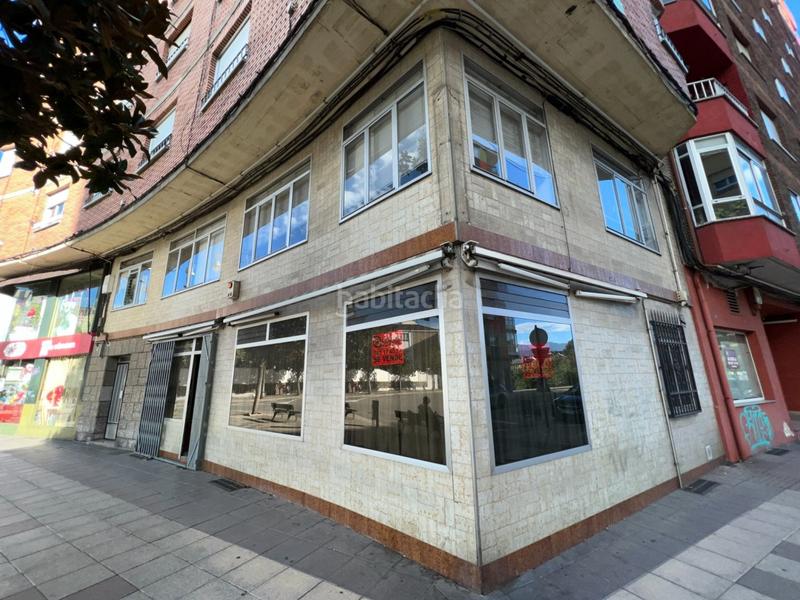 Foto d8afd9e4-83f7-4102-8f17-b1ab928777a6. Local comercial a Centro Ponferrada