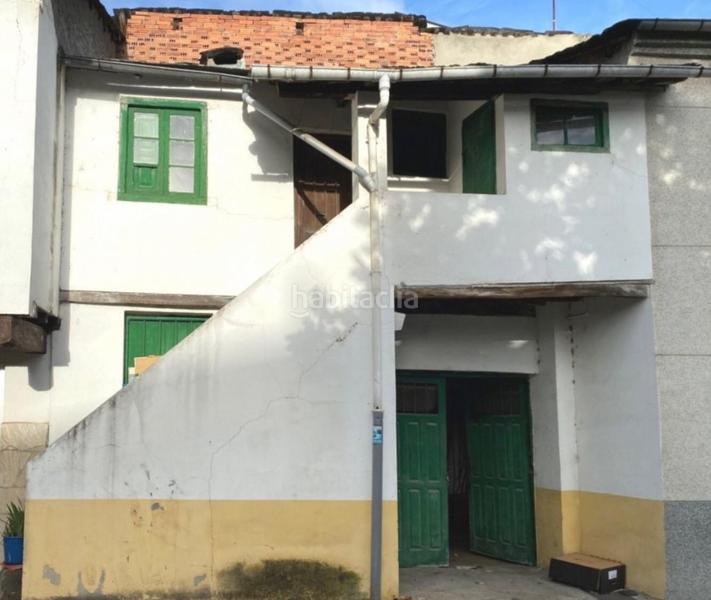 Foto 15ec70b2-8372-413a-9e1a-0fbafce5e092. Casa a calle beatriz osorio en Cacabelos 9 a Cacabelos