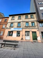 Gebäude in Flores de Sil - La Placa