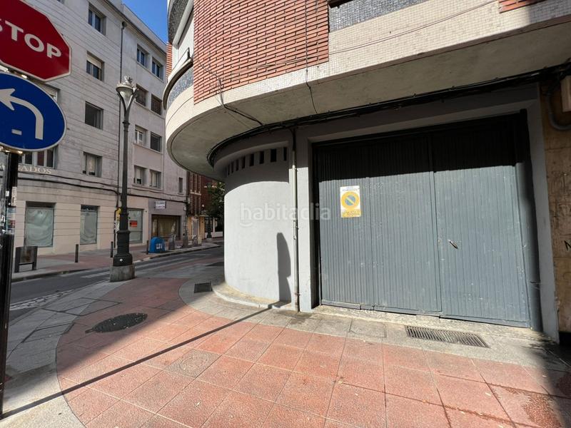 Foto cd4cf3b8-5433-4e57-8503-12fc7dc565d6. Local comercial a Centro Ponferrada