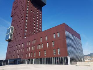 Alquiler Oficina en Centro. Oficina en la torre de la rosaleda