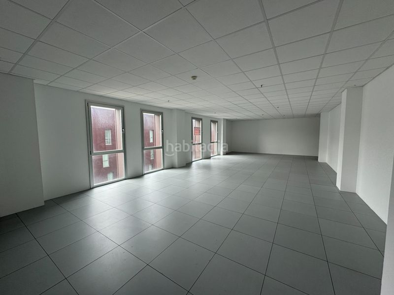 Foto 3ce47ce6-ed4e-4ebb-bf16-ee29b3411166. Miete büro in Centro Ponferrada