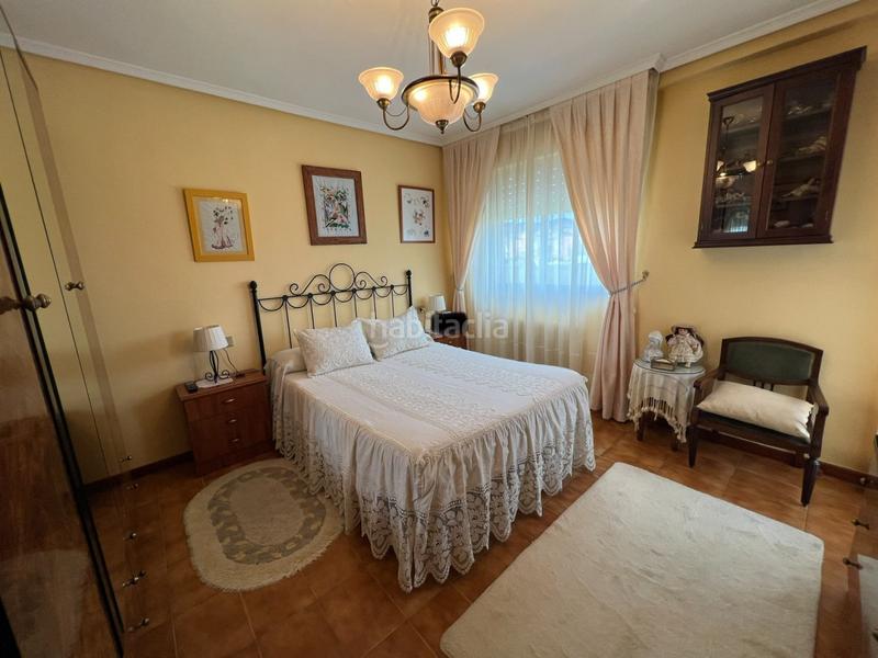 Foto c865808b-1e7b-4003-ac99-553a52f0ce3c. Casa  en venta en Cacabelos