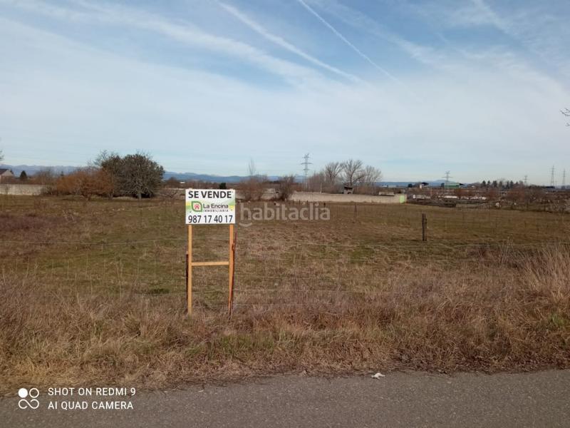 Foto 1c681462-972d-406f-9cc0-c8d4ab6c16cf. Masía finca rustica en la placa en Flores de Sil - La Placa Ponferrada