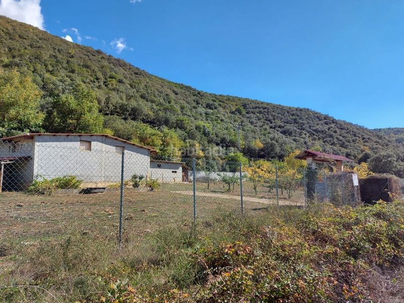 Foto 3fcb1b85-516d-4168-a500-6edecf14310c. Terreny residencial a Toreno