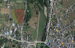 Terrain résidentiel à Cacabelos. Venta de parcelas urbanas para casa individual con opción a pare