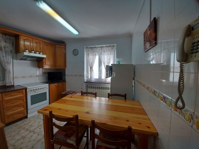 Foto 09318c00-8721-474e-a579-f63e3e3e8960. Casa amb calefacció aparcament a Toreno