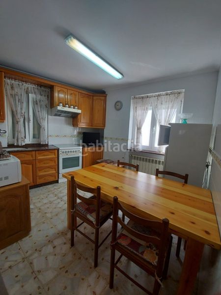Foto 49180d0c-1d98-4f11-be37-1fa6e1f455ad. Casa amb calefacció aparcament a Toreno