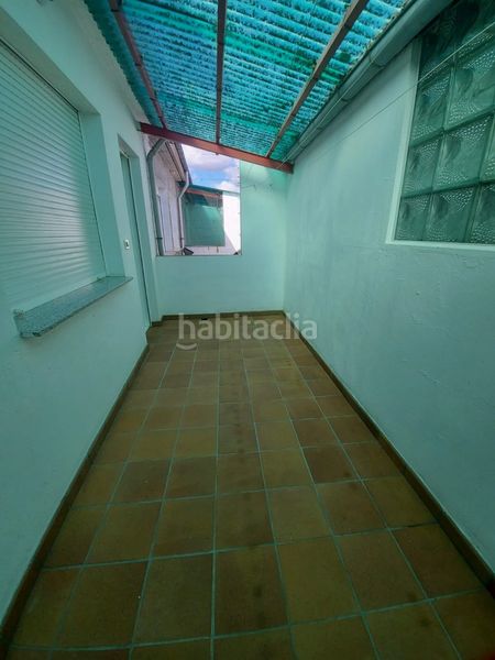 Foto d9b8acfb-6a4d-44c9-84a9-32398f2bba11. Casa amb calefacció aparcament a Toreno