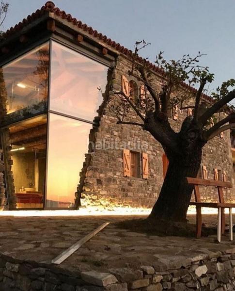 Foto c66c8a41-fcab-4f51-bfcf-7b85049ad814. Casa a Zona Alta Ponferrada