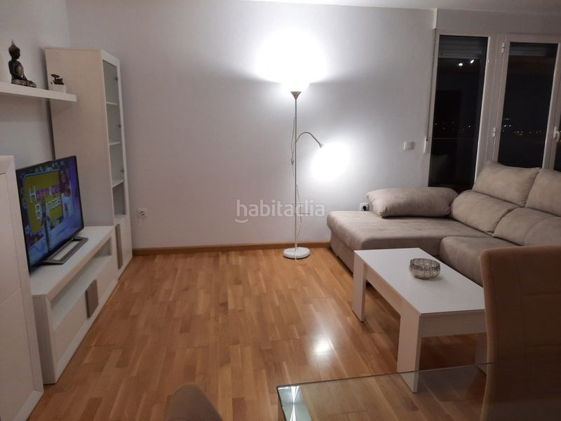 Foto 26bcdffd-51d3-4b36-8b53-c3dbbbdf3616. Rent flat with heating parking in Centro Ponferrada