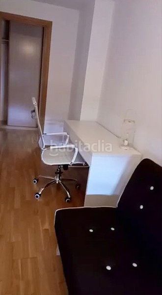 Foto 3a70eea5-95c4-4371-9704-7de6f7691eba. Rent flat with heating parking in Centro Ponferrada