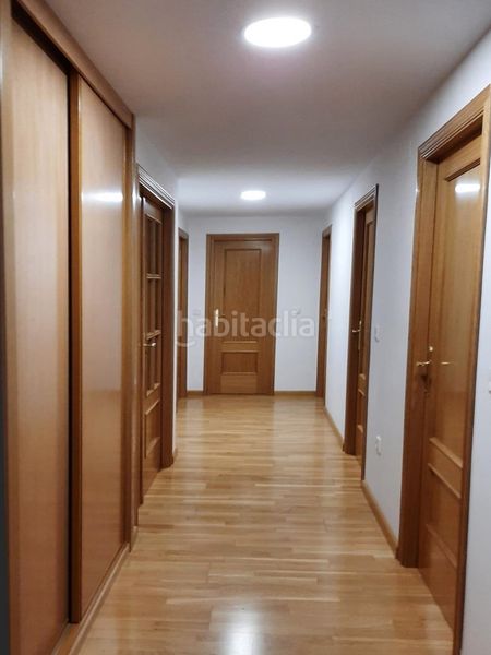 Foto a8c7135f-5bdf-4c56-ba33-6fa4bbb80efc. Rent flat with heating parking in Centro Ponferrada
