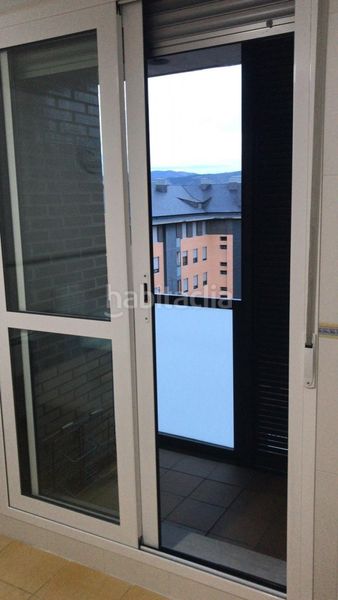 Foto c2b9a0e6-88a5-4f23-bd42-3e445b84909b. Rent flat with heating parking in Centro Ponferrada