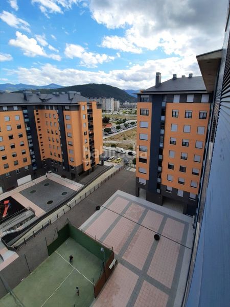 Foto fcbacd1d-65ed-47a1-9179-bf7b992aec05. Rent flat with heating parking in Centro Ponferrada