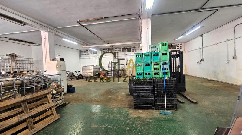 Foto 03bb0884-4705-483c-a0b8-50cb2b337d68. Bâtiment à usage industriel dans Aduna