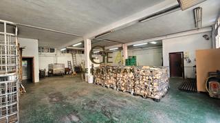 Affitto Capannone industriale in Aduna. Se alquila pabellón industrial de 230 m².