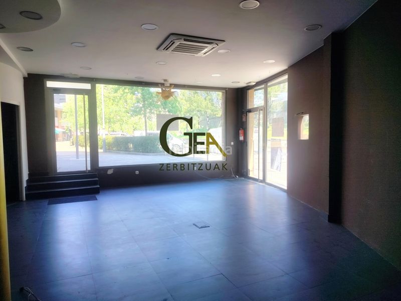 Foto c87958d0-8d85-4ab3-902e-268d368f66a8. Local comercial a Hernani