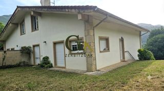 Casa aparellada a Alkiza. ¡en venta! vivienda en casa bifamiliar con 4.000 m² de terreno e