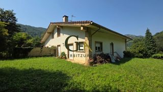 Maison jumelée à Alkiza. ¡en venta! vivienda en casa bifamiliar con 4.000 m² de terreno e