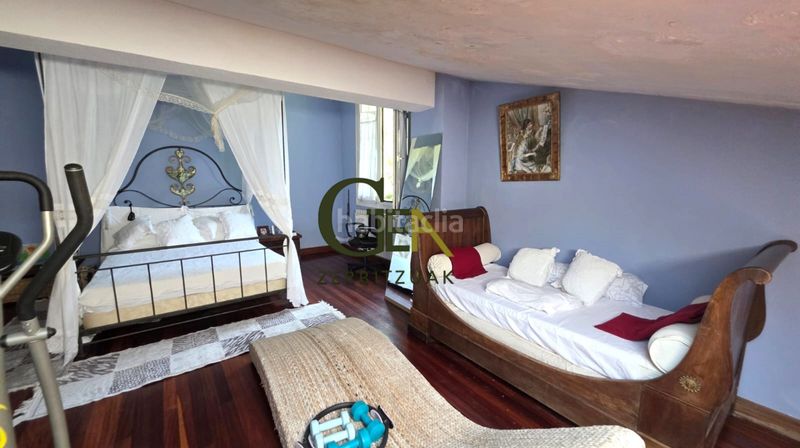 Foto 37061e52-2e2d-4f30-b74f-8319d7e113cb. Casa aparellada amb xemeneia calefacció a Alkiza