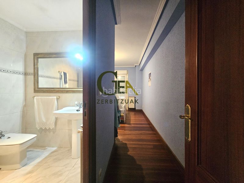 Foto 84a340a0-1386-44a6-a152-62d2b6746616. Casa aparellada amb xemeneia calefacció a Alkiza