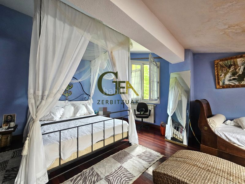 Foto d05fb43e-b840-41db-a821-e8c3f3cee8fe. Casa aparellada amb xemeneia calefacció a Alkiza