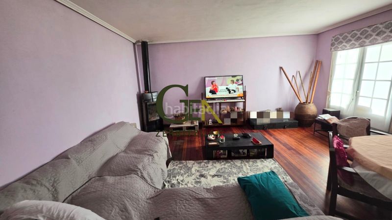Foto d252cc46-cf4e-488a-9026-8262e51e71d5. Casa aparellada amb xemeneia calefacció a Alkiza