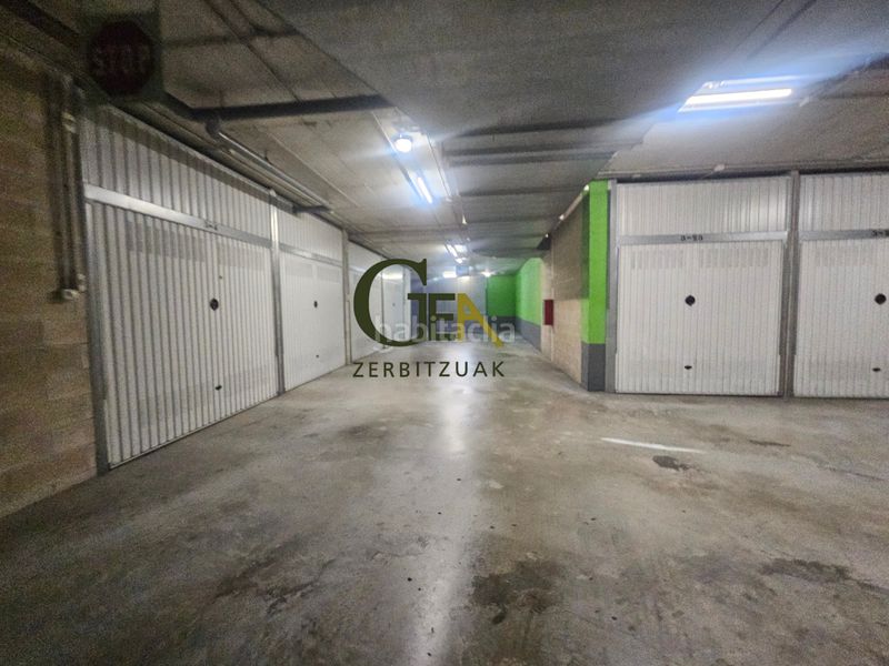 Foto 0ed32971-51e5-45f6-b47e-e75a43039c56. Aparcament cotxe a Villabona